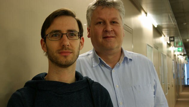 Die JKU-Bioinformatiker Thomas Unterthiner und Sepp Hochreiter (Bild: JKU Linz)