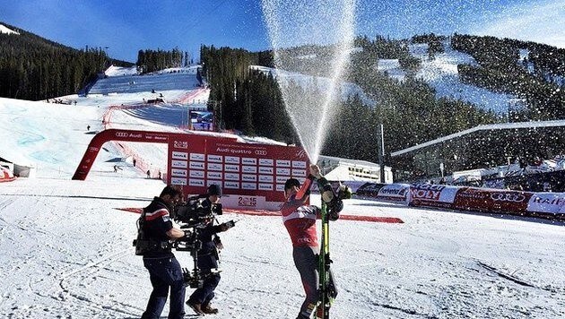 "Whooooo. Poppin' bottles", so feierte Ted Ligety seinen RTL-Triumph. (Bild: facebook.com/Ted Ligety)