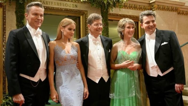 Alfons Haider, Mirjam Weichselbraun, Karl Hohenlohe, Barbara Rett und Christoph Wagner-Trenkwitz (Bild: APA/ROLAND SCHLAGER)