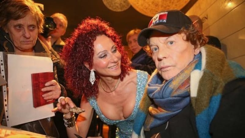 "Mausi" mit Helmut Berger (Bild: Andreas Lepsi / LEPSIFOTO / Austria)