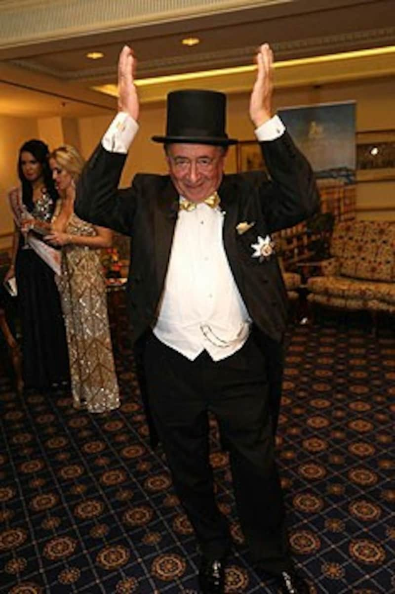 Richard Lugner vor dem Opernball 2015 in sichtlicher Freude auf das Ereignis. (Bild: Starpix/Alexander TUMA)