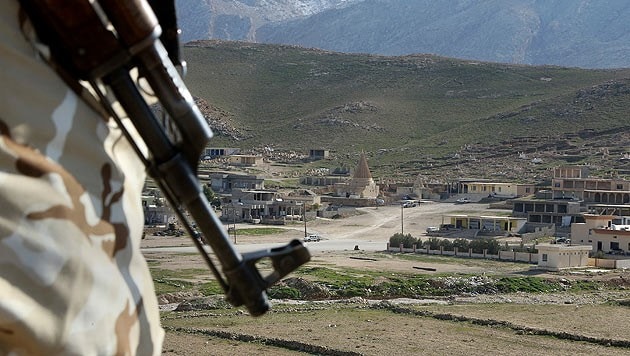 Harcosok Észak-Irakban (archív fotó) (Bild: AP)