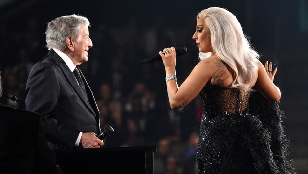 Tony Bennett und Lady Gaga bei einem gemeinsamen Auftritt 2015 (Bild: John Shearer/Invision/AP)
