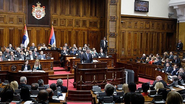 Das Parlament in Serbien (Archivbild) (Bild: APA/EPA/ANDREJ CUKIC)