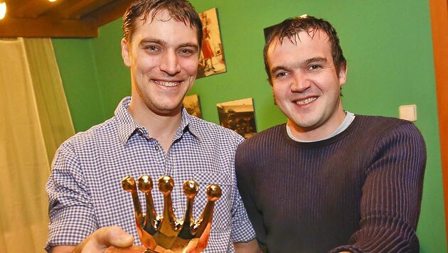 Manuel Grubmüller und Hans Reichl erhielten die "Goldene Krone". (Bild: MARKUS TSCHEPP)
