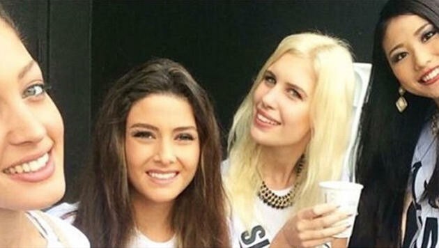 Dieses Foto mit "Miss Israel" (ganz links) und "Miss Libanon" (2. von links) erzürnt die Libanesen. (Bild: Instagram.com/Doron Matalon)