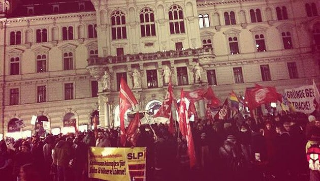 Demonstration vor dem Grazer Rathaus (Bild: twitter.com/offensive_nowkr)
