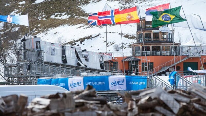 Die Weltcup-Abfahrt der Damen in Bad Kleinkirchheim wurde wegen Sturmschäden vorerst abgesagt. (Bild: APA/EXPA/Johann Groder)