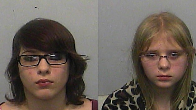 Die 15-Jährige (links) und ihre kleine Schwester (rechts) (Bild: COLUMBIA COUNTY SHERIFF / HANDOUT)