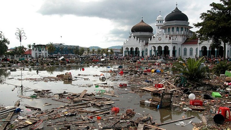 Die Zerstörung im Jahr 2004 (Bild: APA/EPA/HOTLI SIMANJUNTAK)