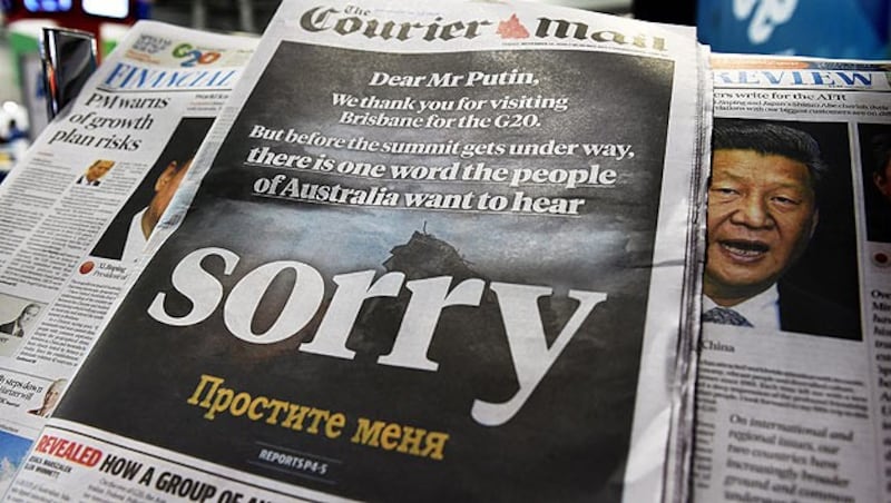 Diese australische Tageszeitung verlangt von Russland eine Entschuldigung für die MH17-Katastrophe. (Bild: APA/EPA/DAVE HUNT)