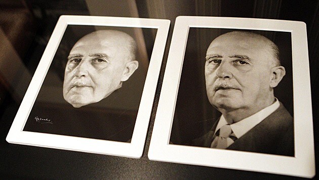 Porträts des früheren spanischen Diktators Francisco Franco (Bild: Mondelo/EPA/picturedesk.com)