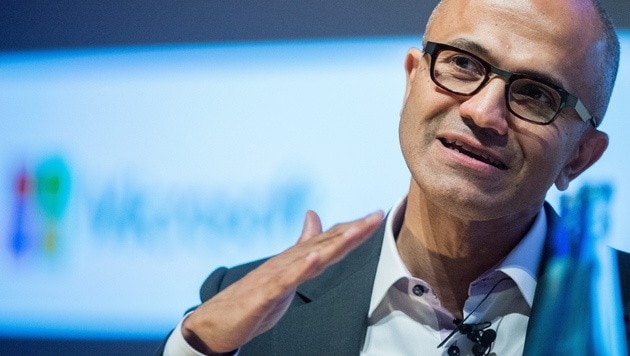 Earns more than 79 million US dollars in 2024: Microsoft boss Satya Nadella (Bild: APA/EPA/BERND VON JUTRCZENKA)