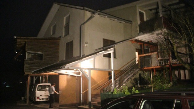 Vor diesem Haus tötete der 45-Jährige den Vater seiner "Ex". (Bild: Christian Jauschowetz)