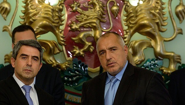 Präsident Rosen Plewneliew und Premier Bojko Borissow (Bild: APA/EPA/VASSIL DONEV)