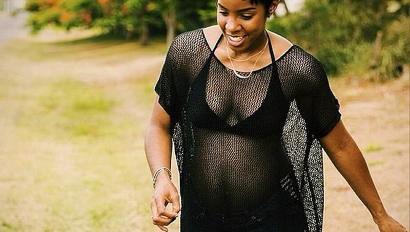 Kelly Rowland zeigt ihren süßen Babybauch. (Bild: instagram.com/kellyrowland)