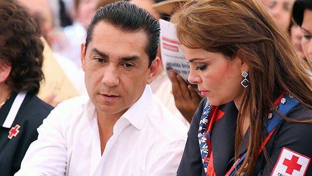 Jose Luis Abarca mit seiner Frau Maria de los Angeles Pineda Villa (Bild: AP)