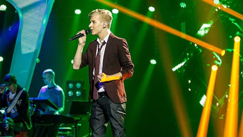 Thorsteinn Einarsson sang "Aurora". (Bild: ORF/Milenko Badzic)