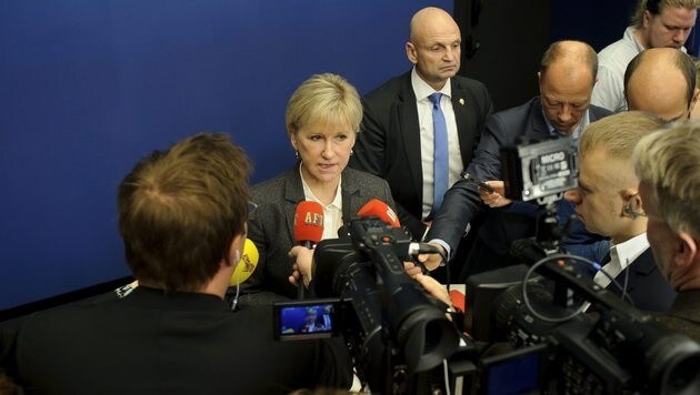 Schwedens Außenministerin Margot Wallström steht Rede und Antwort. (Bild: AP)