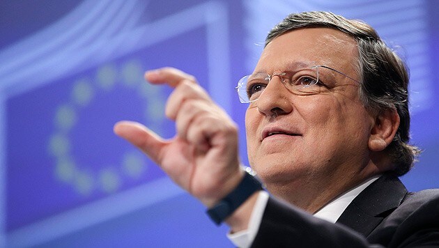 Ein kleines Päuschen verdient? Der Scheidende EU-Kommissionschef Barroso sagt Ja. (Bild: APA/EPA/OLIVIER HOSLET)