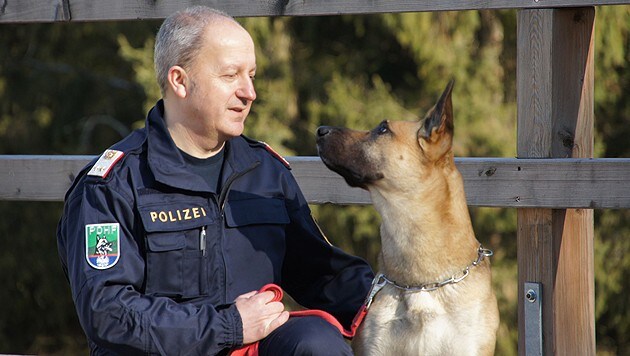 Roland Folly und "Dexter" sind ÖKV Fährtenhunde-Staatsmeister. (Bild: BAZ Bad Kreuzen)