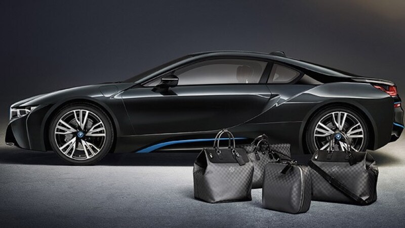 Das maßgeschneiderte Louis-Vuitton-Taschenset für den BMW i8 (Bild: BMW)