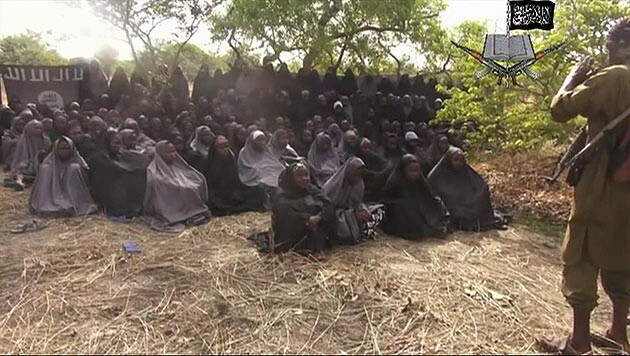 Von Boko Haram entführte Mädchen und Frauen sollen auch für Kampfeinsätze herangezogen worden sein. (Bild: AP)