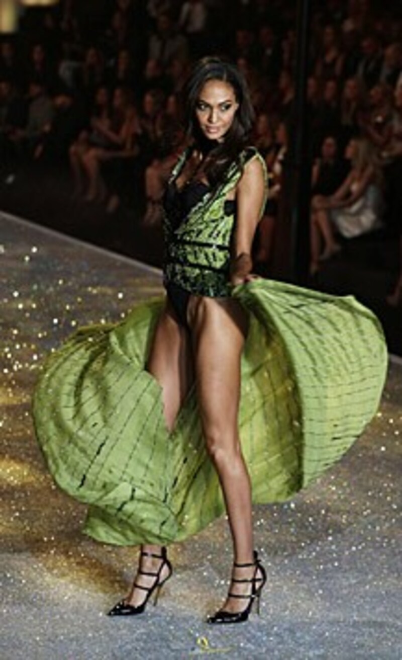 Joan Smalls lief im letzten Jahr auch bei der großen Victoria's-Secret-Show mit. (Bild: EPA)