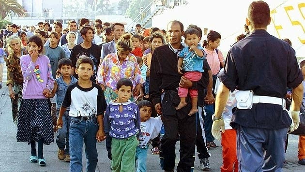 Viele Roma stammen in Italen aus dem Kosovo, von wo sie Ende der 90er-Jahre geflohen sind. (Bild: Dario Caricato/EPA/picturedesk.com)