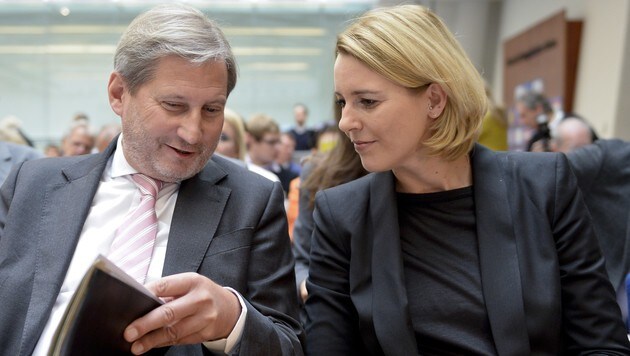 EU-Kommissar Johannes Hahn und Staatssekretärin Sonja Steßl (Bild: APA/HERBERT NEUBAUER)