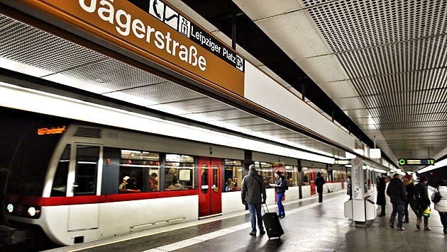 Nach einem Mord und einer Vergewaltigung unmittelbar im Umfeld der U6-Station Jägerstraße macht sich Angst bei den Anrainern breit. (Bild: Reinhard Holl)