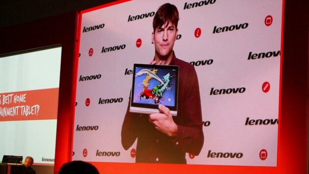 Ashton Kutcher, im Nebenberuf Ingenieur bei Lenovo, wurde in London per Videostream zugeschaltet. (Bild: Dominik Erlinger)