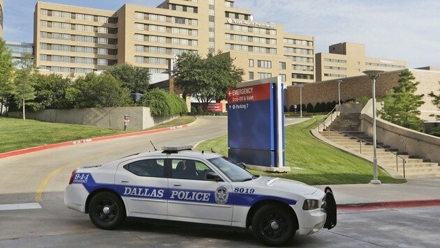Das Texas Health Presbyterian Hospital in Dallas, in dem Duncan behandelt worden war (Bild: AP)
