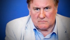 Nach mehreren Vergewaltigungs- und Missbrauchsvorwürfen in Frankreich wirft nun auch eine spanische Journalistin dem französischen Schauspielstar Gérard Depardieu Vergewaltigung vor. (Bild: EPA/picturedesk.com/Sebastine Nogier)