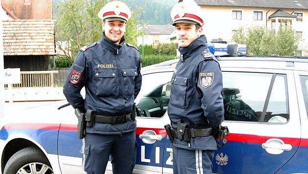 Inspektor Zapfl und Revierinspektor Birnhuber (r.) von der Polizei in Krottendorf-Gaisfeld (Bild: LPD Steiermark)