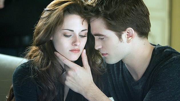 Kristen Stewart und Robert Pattinson in "Twilight" (Bild: AP)