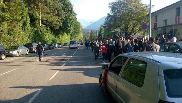 Die Polizei hatte große Mühe, die Tumulte bei der türkischen Hochzeit unter Kontrolle zu bringen. (Bild: LPD Vorarlberg)