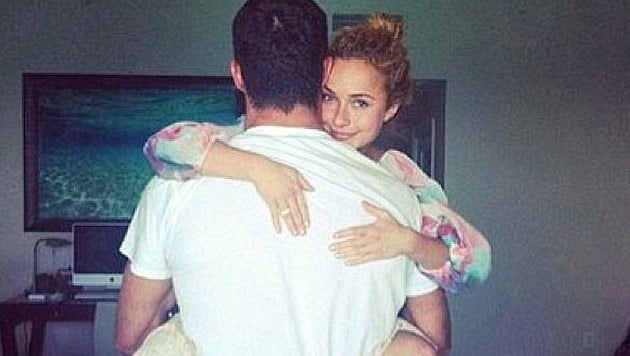 Ihren Verlobungsring zeigte Hayden Panettiere erstmals auf diesem Schnappschuss. (Bild: Instagram)
