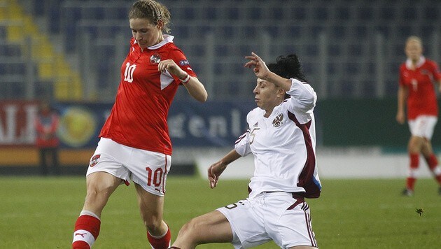 Stürmerin Nina Burger erzielte im letzten Spiel gegen Ungarn den Siegestreffer. (Bild: APA/GEORG HOCHMUTH)