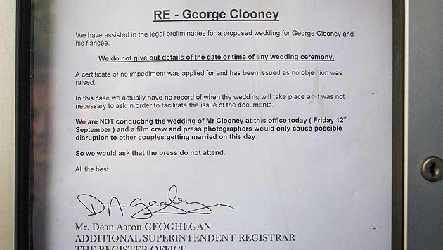 Aushang: "Wir werden George Clooney am heutigen Tag in dieser Behörde nicht vermählen." (Bild: AP)