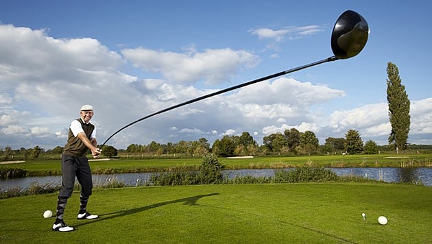 4,37 Meter: Der längste Golfschläger der Welt (Bild: Guinness World Records/Ranald Mackechnie)