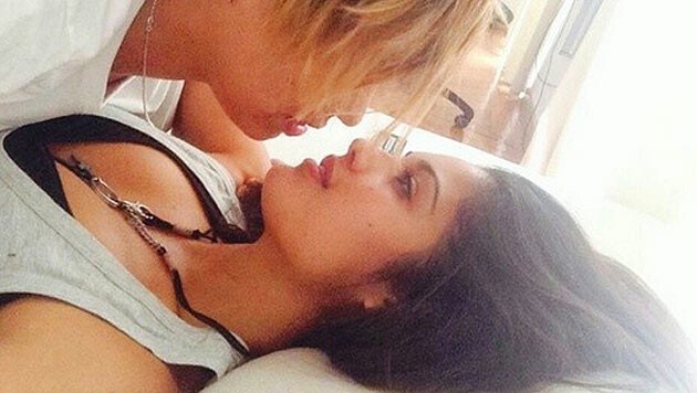 Im Internet zeigt sich Patricia Yurena Rodriguez beim liebevollen Kuscheln mit DJane Vanesa Cortes. (Bild: instagram.com/patriciayurena)