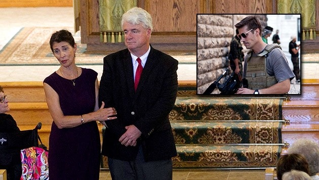 James Foleys Eltern Diane und John haben den letzten Brief ihres Sohnes nun öffentlich gemacht. (Bild: APA/EPA/KATHERINE TAYLOR, AP)