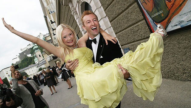 Prinz Max-Mario und Ex-Freundin Kat Boe besuchten gemeinsam die Salzburger Festspiele. (Bild: APA/FRANZ NEUMAYR/MMV)