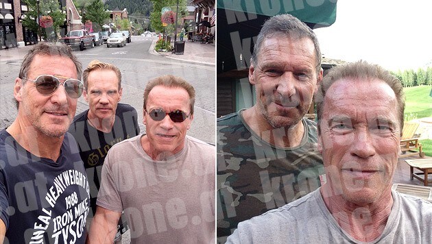 Ganz dicke Freunde: Arnie mit Zigarren-Guru Daniel Marshall und Ralf Möller (li.) (Bild: Arnold Schwarzenegger)