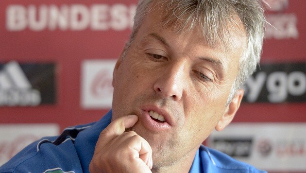 Optimistisch: St. Pöltens Cheftrainer Herbert Gager glaubt an seine Mannschaft. (Bild: APA/HERBERT NEUBAUER)