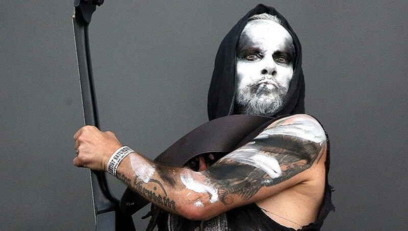 Adam Darski, aka Nergal, von Behemoth (Bild: APA/EPA/AXEL HEIMKEN)