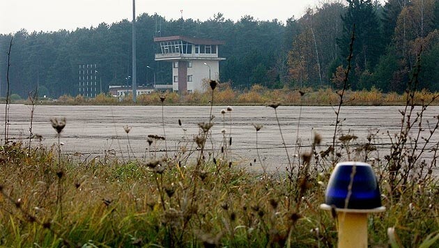 Hier im polnischen Szymany sollen die CIA-Flugzeuge mit Terrorverdächtigen gelandet sein. (Bild: AP)