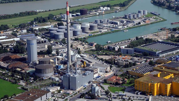 Im Fernheizkraftwerk Linz kam es zu dem dramatischen Unfall. (Bild: Linz AG)