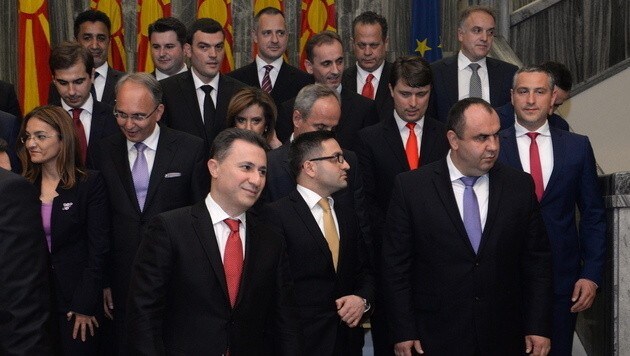 Die konservative mazedonische Regierung von Ministerpräsident Nikola Gruevski (links). (Bild: APA/EPA/NAKE BATEV)